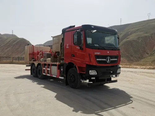 Fracturing truck